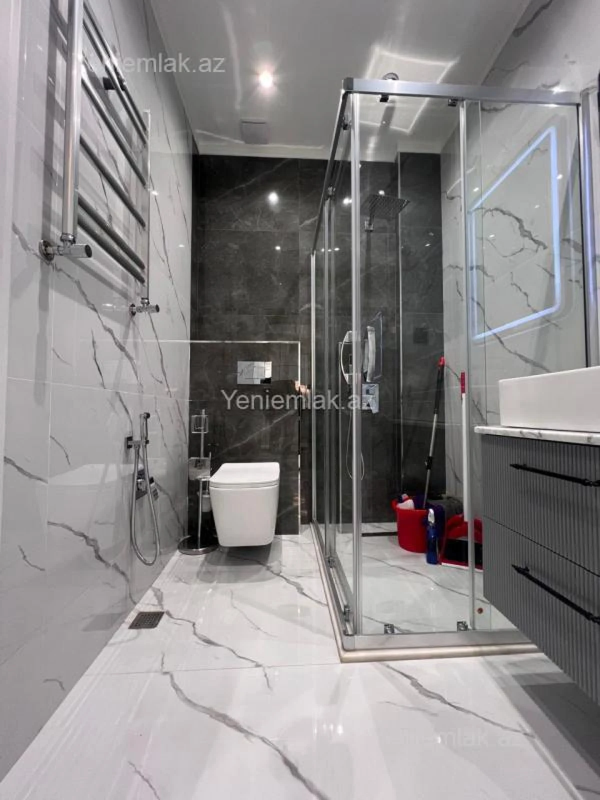 Satılır 2 otaqlı yeni tikili 60 m²