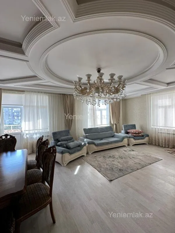 Satılır 5 otaqlı yeni tikili 250 m²