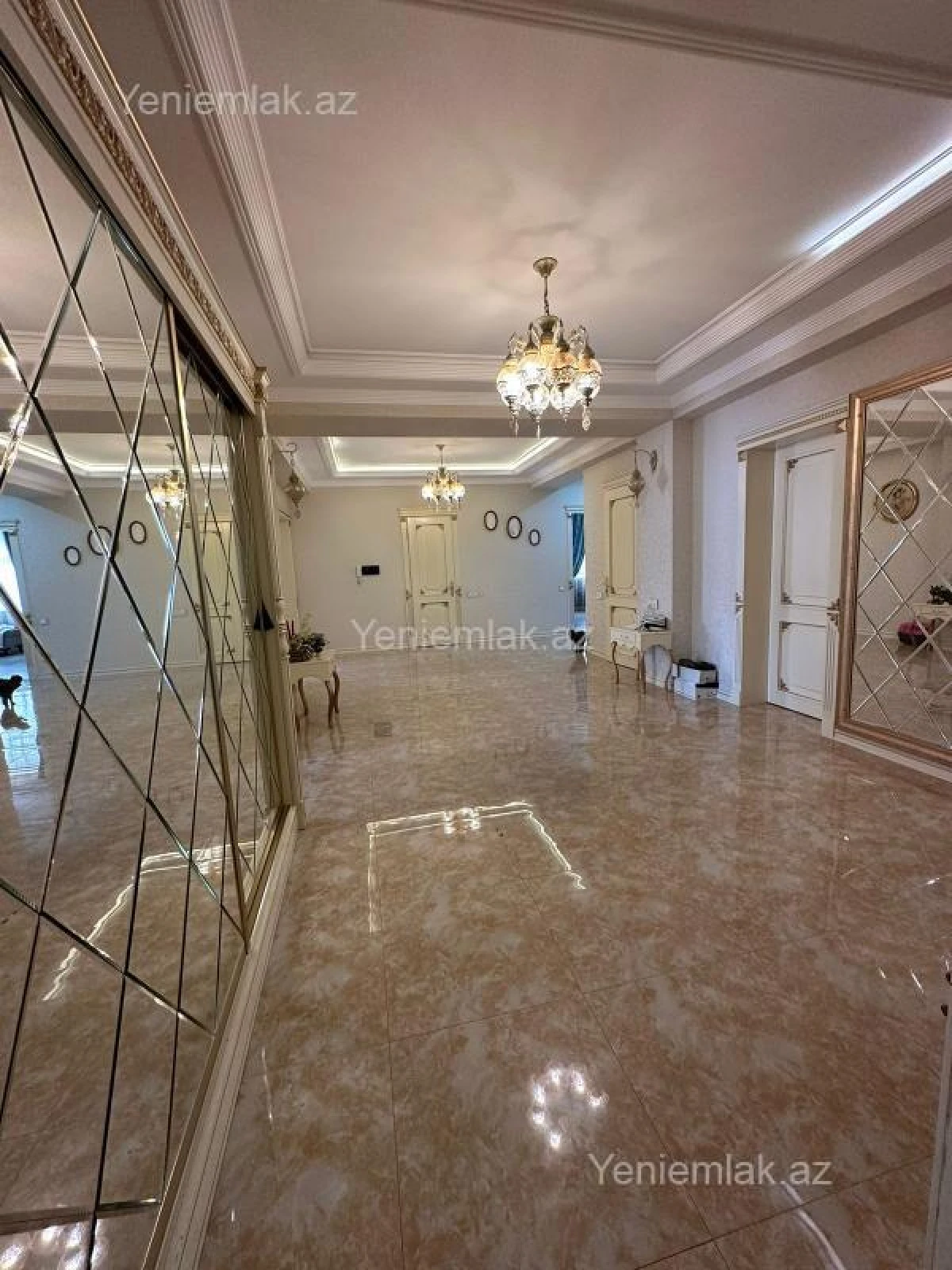 Satılır 5 otaqlı yeni tikili 250 m²