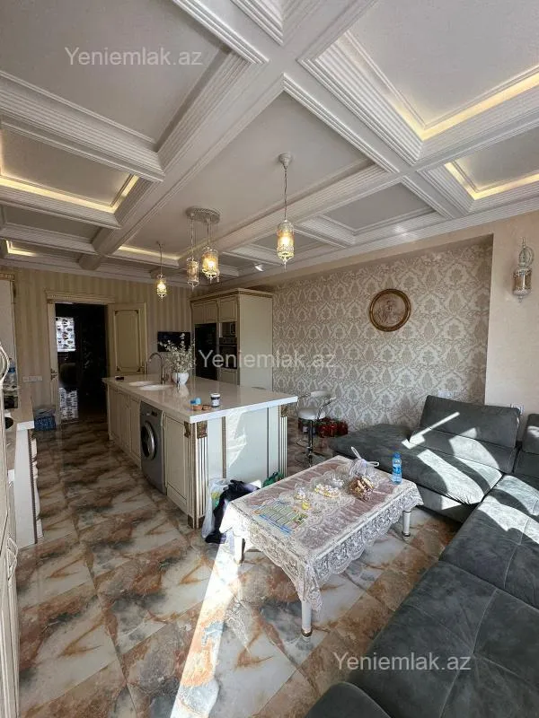 Satılır 5 otaqlı yeni tikili 250 m²