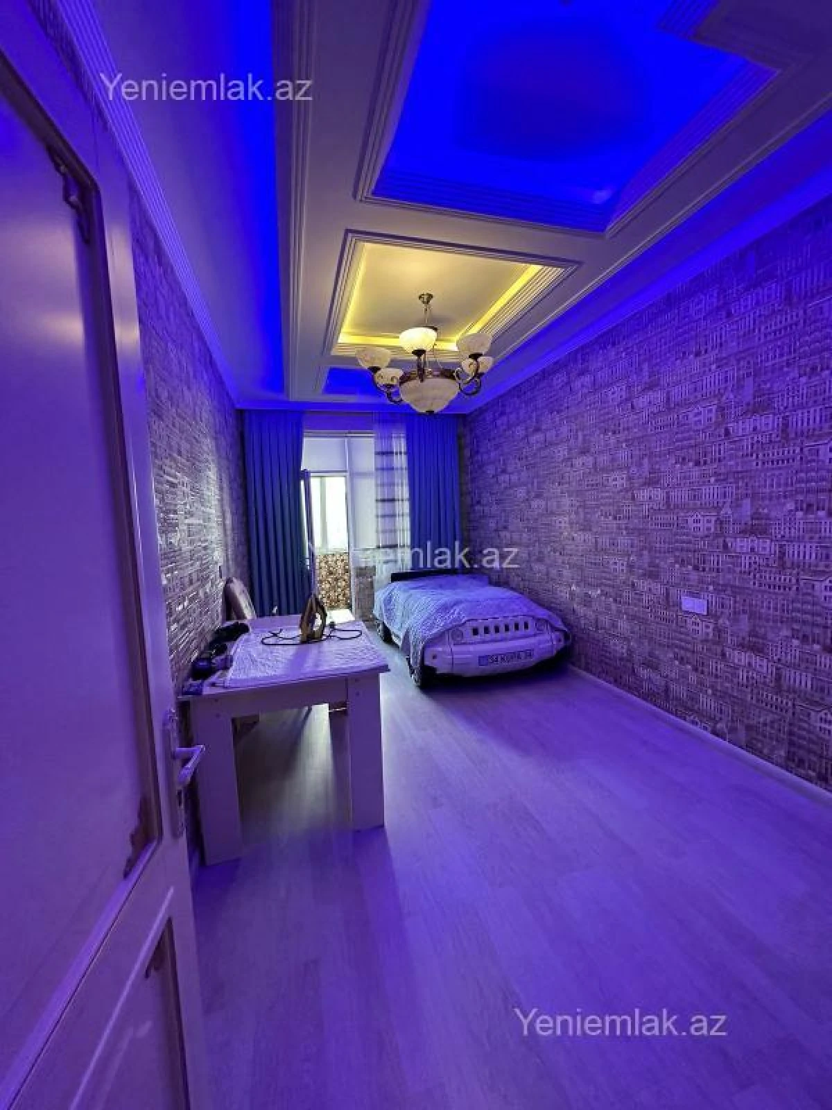 Satılır 5 otaqlı yeni tikili 250 m²