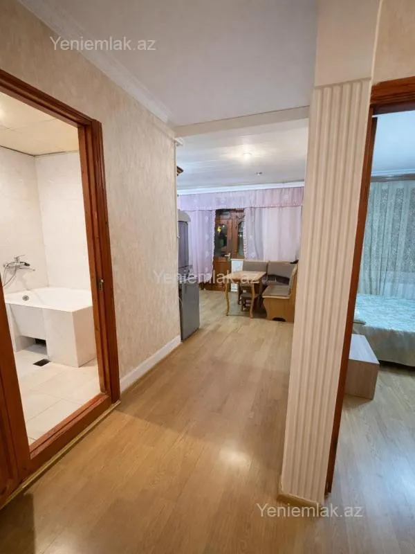 Satılır 3 otaqlı köhnə tikili 80 m²