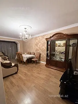 Satılır 3 otaqlı köhnə tikili 80 m²