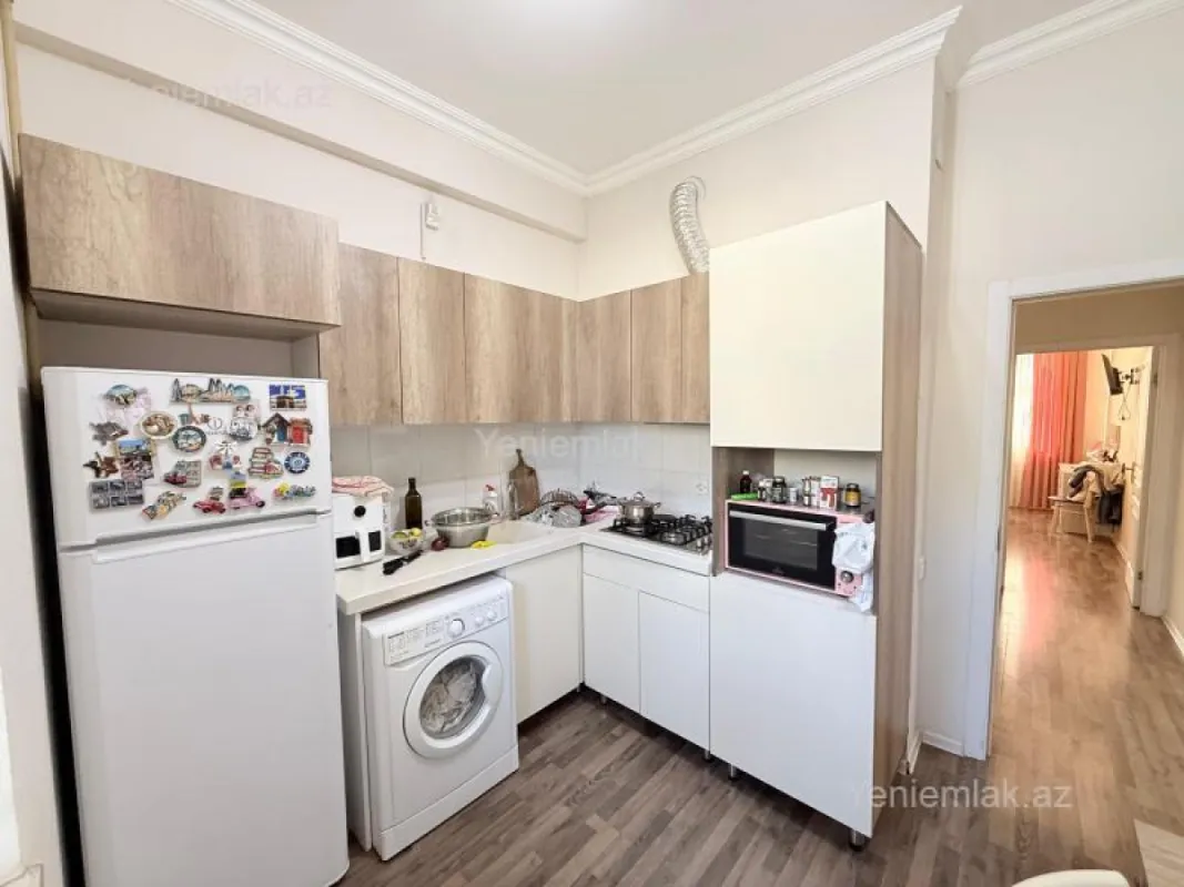 Satılır 3 otaqlı yeni tikili 85 m²