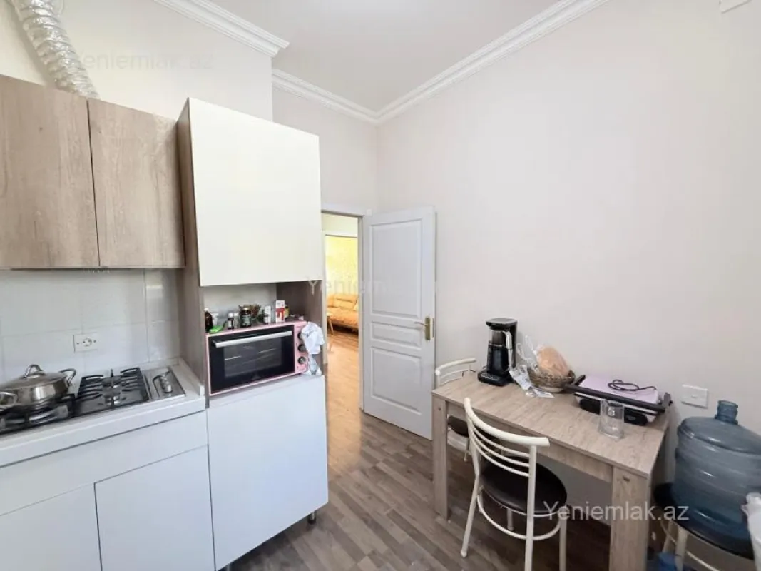 Satılır 3 otaqlı yeni tikili 85 m²