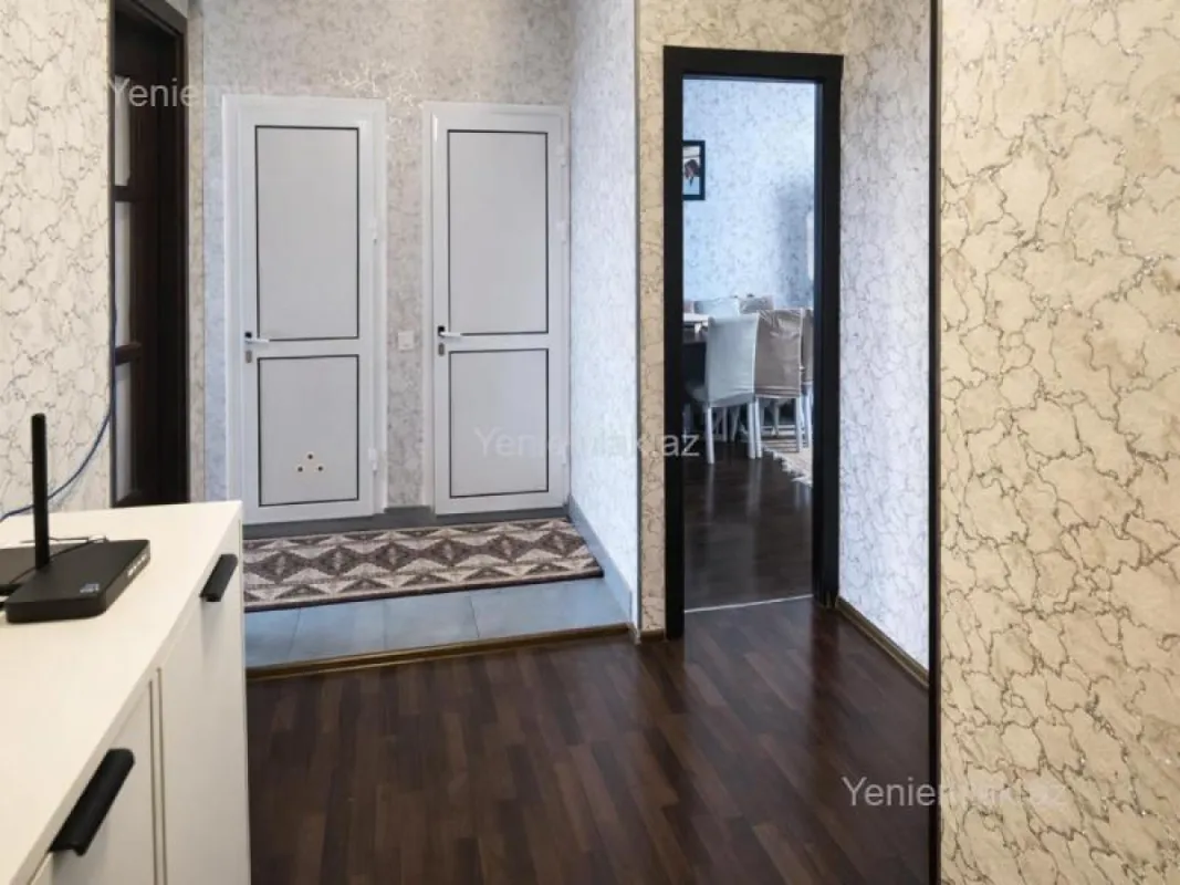 Satılır 3 otaqlı köhnə tikili 80 m²