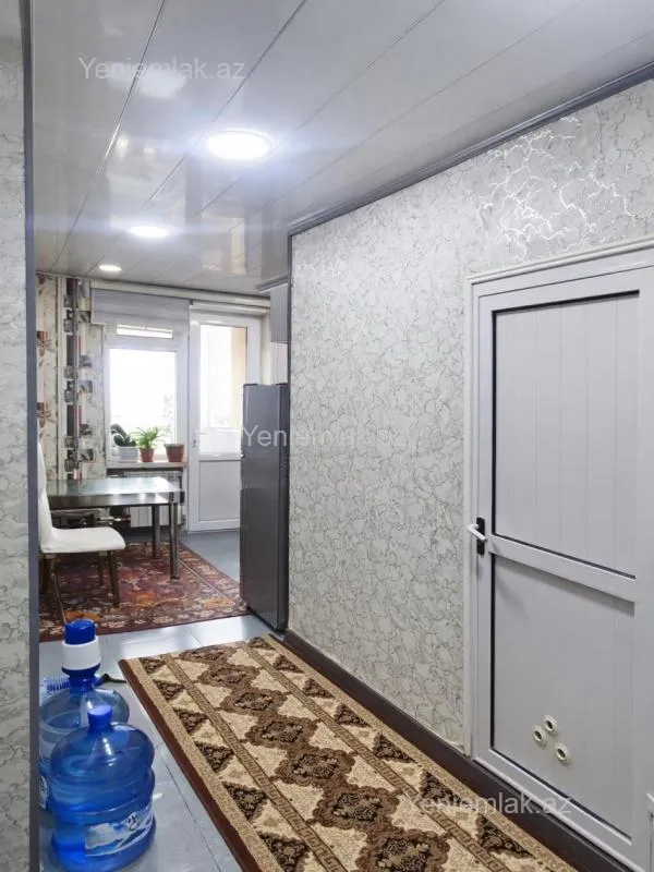 Satılır 3 otaqlı köhnə tikili 80 m²