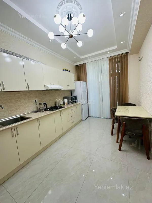 Satılır 2 otaqlı yeni tikili 83 m²