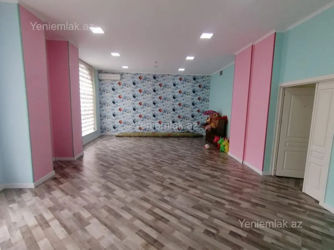 Satılır 10 otaqlı obyekt 500 m²