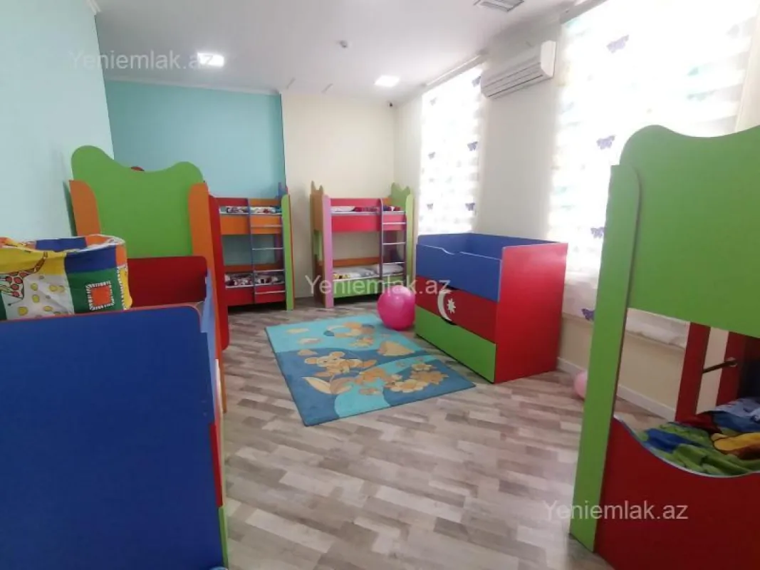 Satılır 10 otaqlı obyekt 500 m²