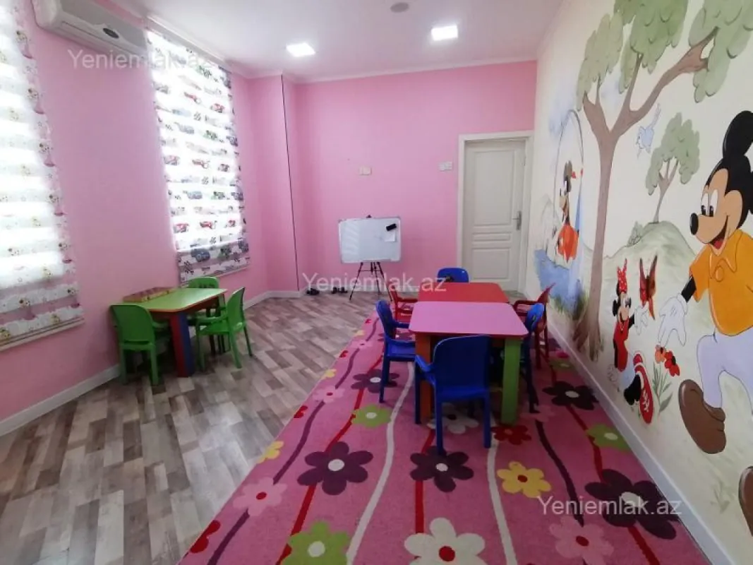 Satılır 10 otaqlı obyekt 500 m²