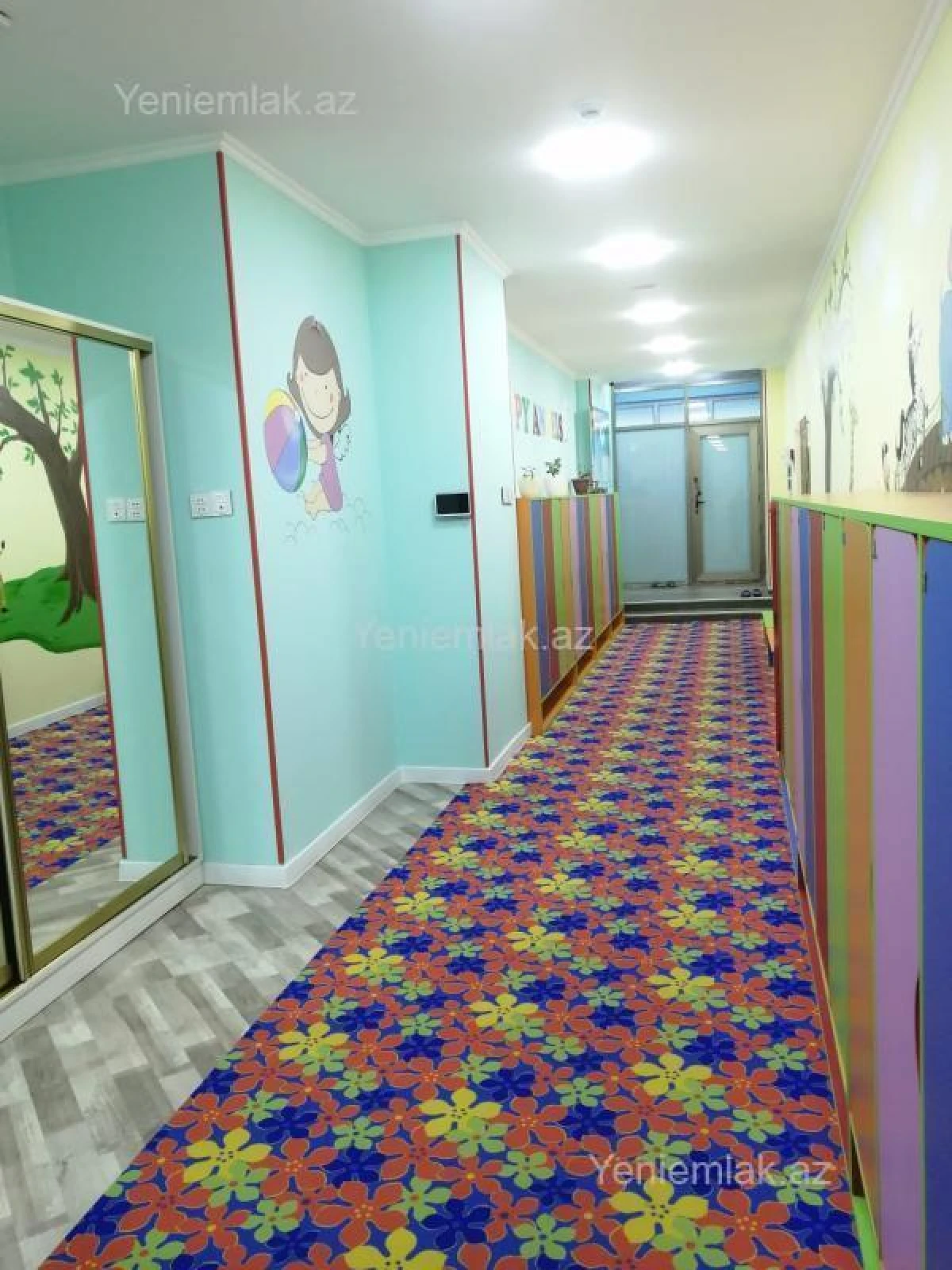 Satılır 10 otaqlı obyekt 500 m²