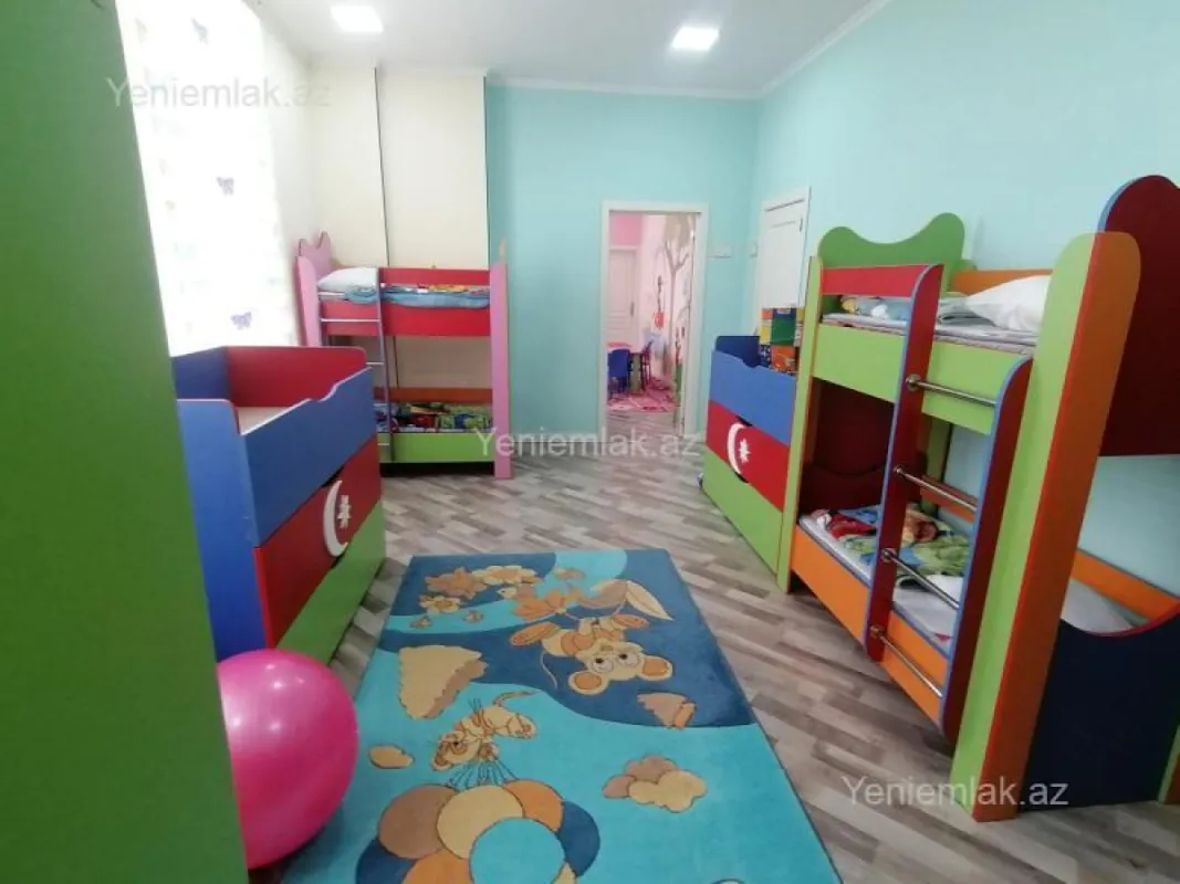 Satılır 10 otaqlı obyekt 500 m²