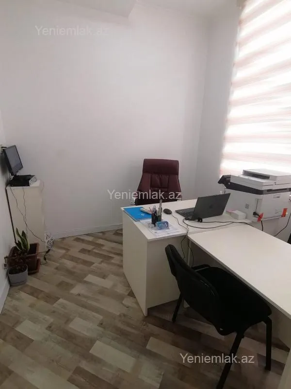 Satılır 10 otaqlı obyekt 500 m²