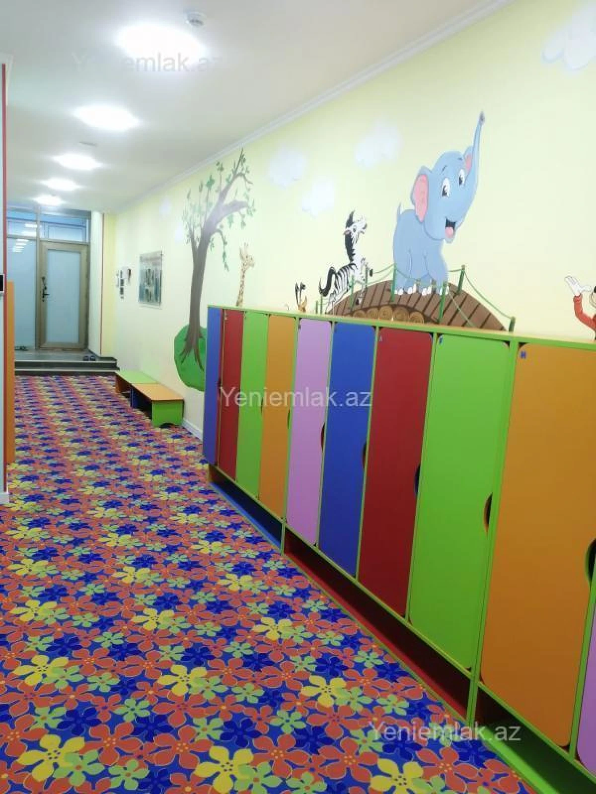 Satılır 10 otaqlı obyekt 500 m²