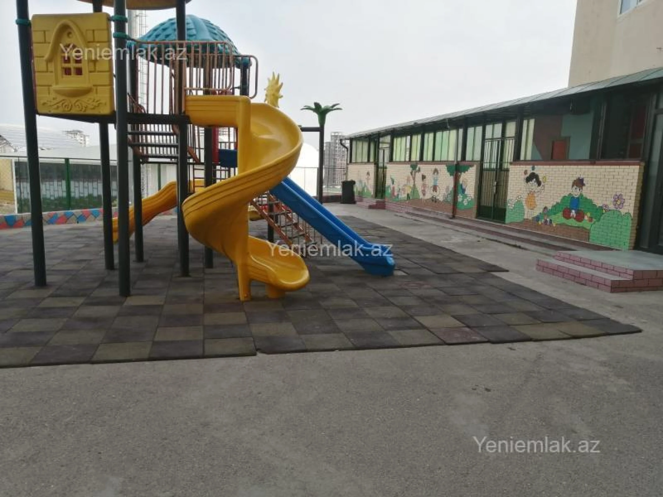 Satılır 10 otaqlı obyekt 500 m²