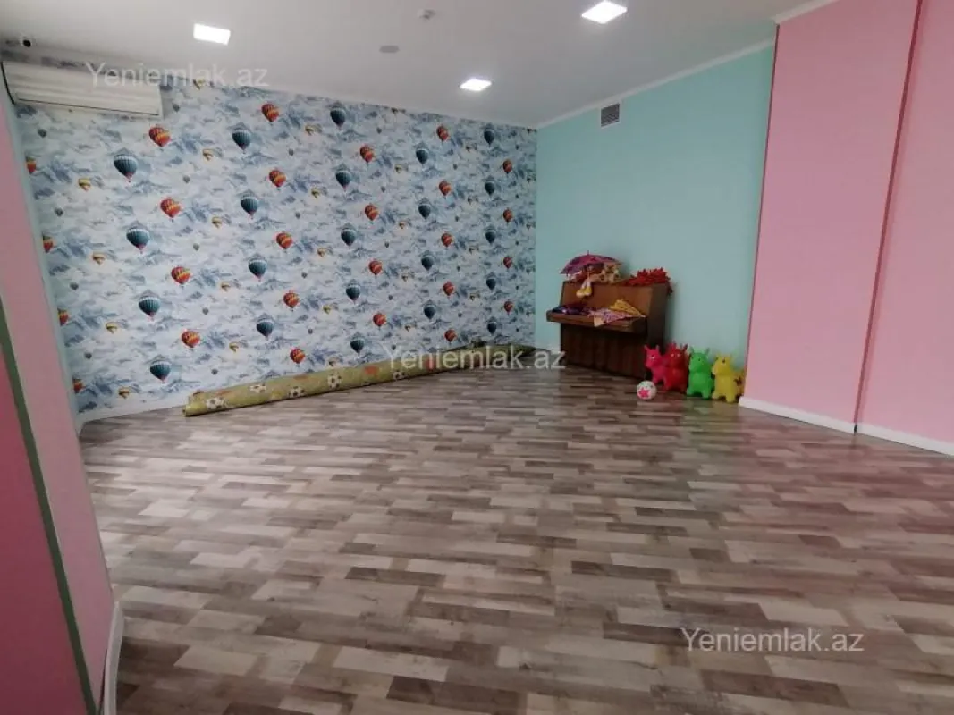 Satılır 10 otaqlı obyekt 500 m²