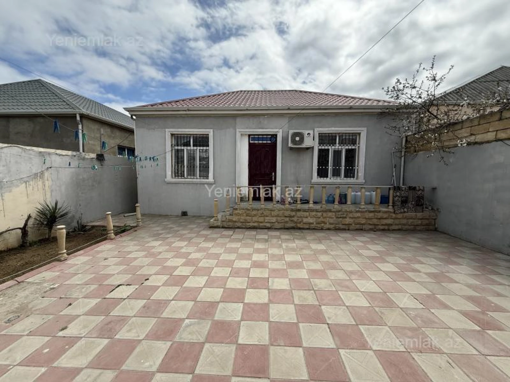Satılır 3 otaqlı həyət evi 85 m²