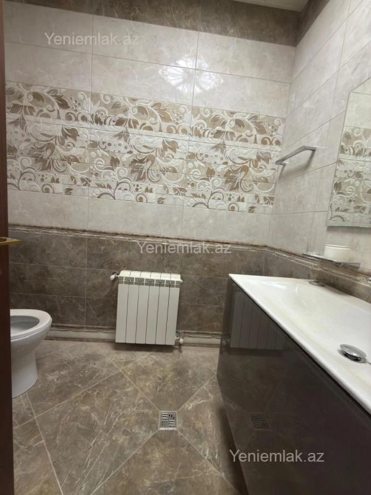 Satılır 5 otaqlı yeni tikili 195 m²