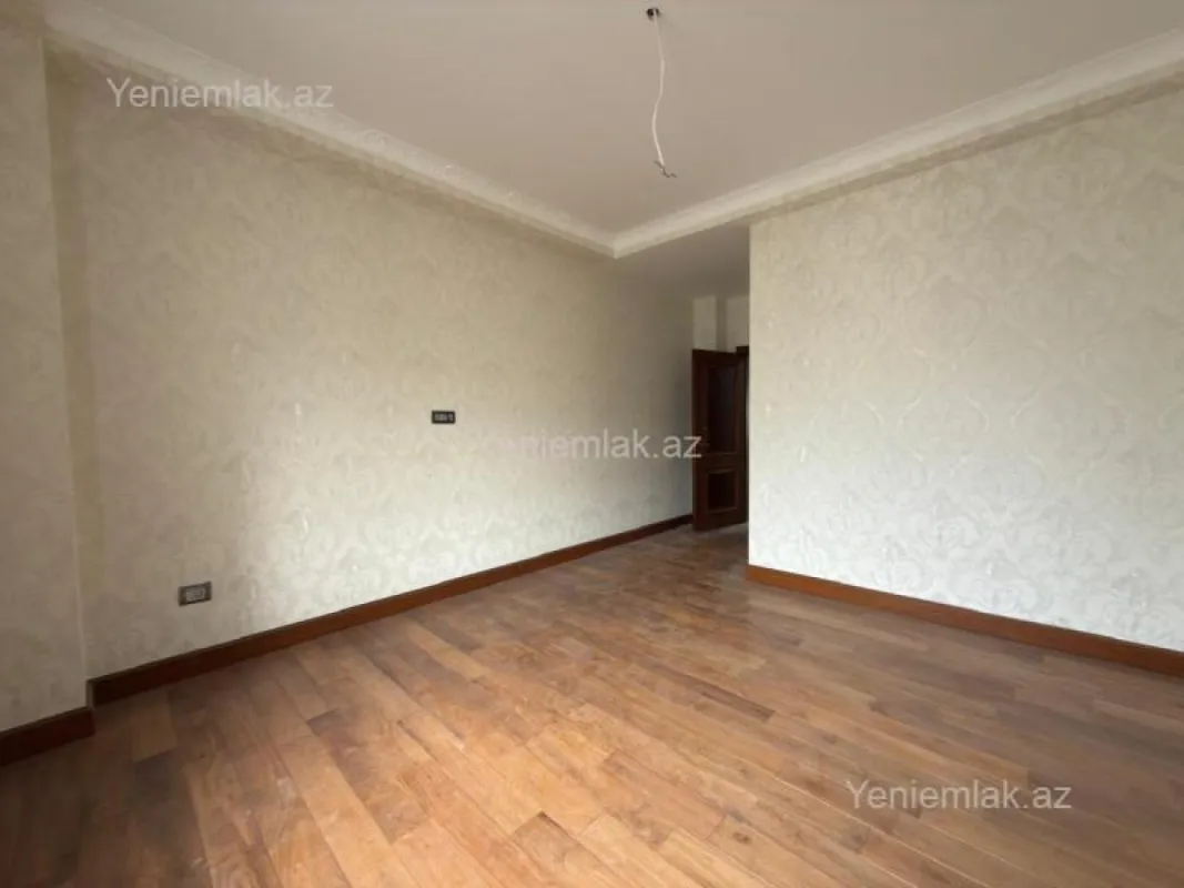 Satılır 5 otaqlı yeni tikili 195 m²
