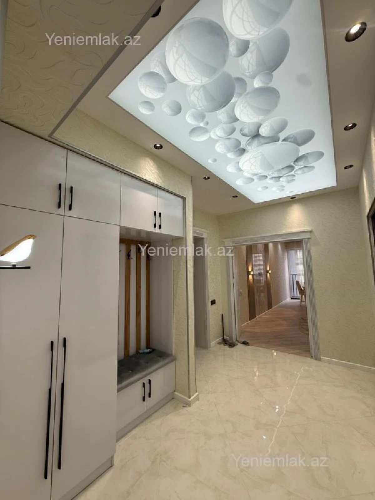 Satılır 3 otaqlı yeni tikili 96 m²