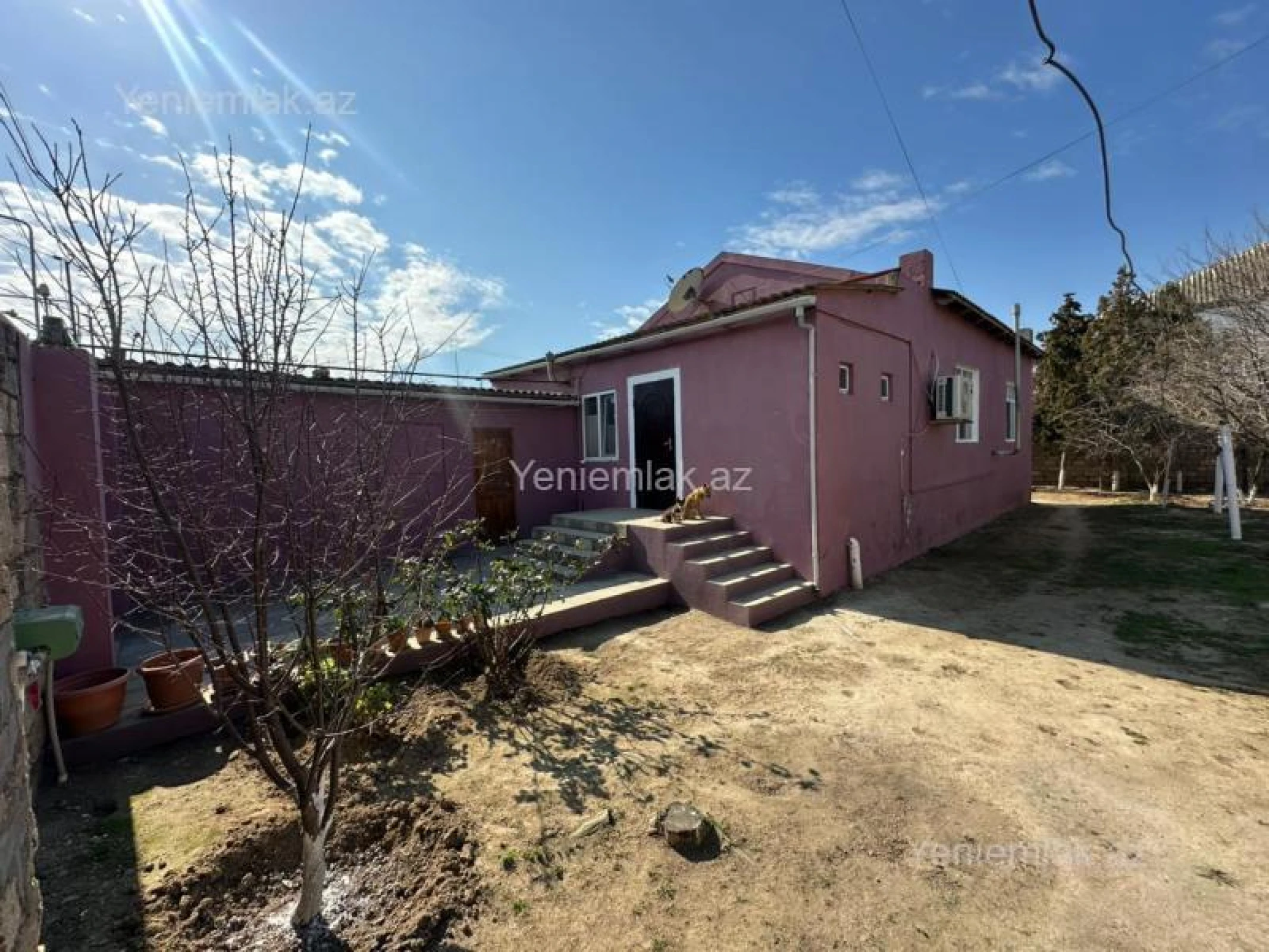 Satılır 3 otaqlı həyət evi 100 m²