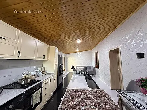 Satılır 5 otaqlı həyət evi 140 m²