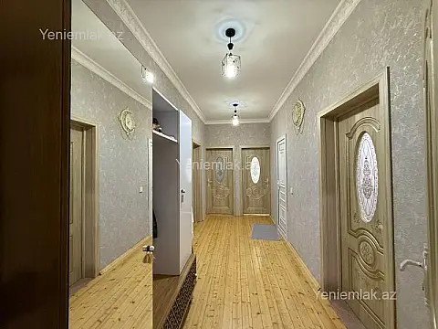 Satılır 5 otaqlı həyət evi 140 m²