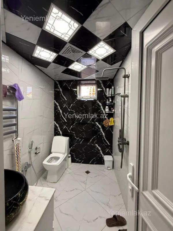 Satılır 5 otaqlı həyət evi 140 m²