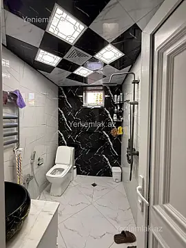 Satılır 5 otaqlı həyət evi 140 m²