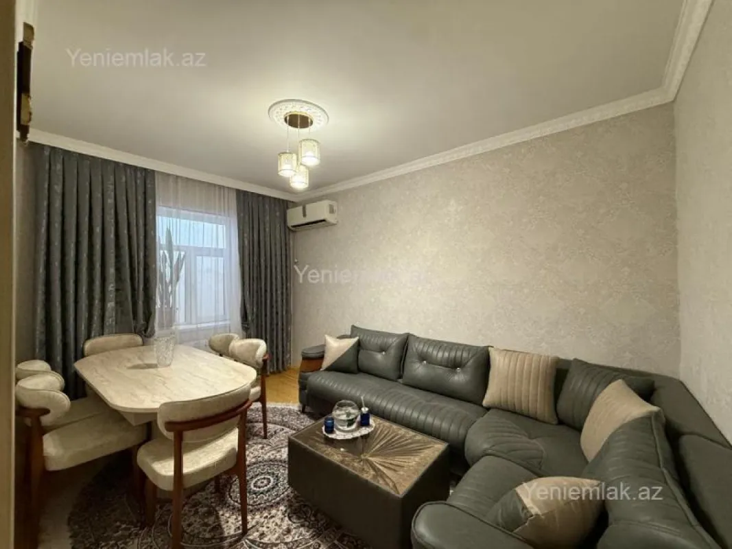 Satılır 5 otaqlı həyət evi 140 m²