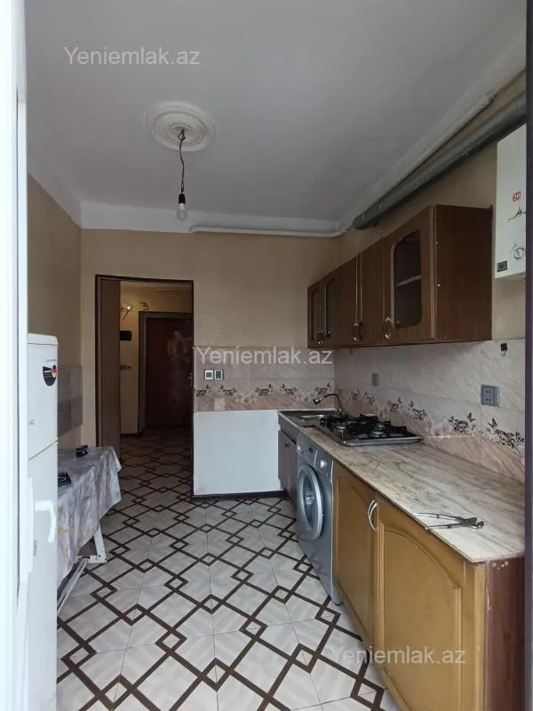 Satılır 2 otaqlı köhnə tikili 62 m²
