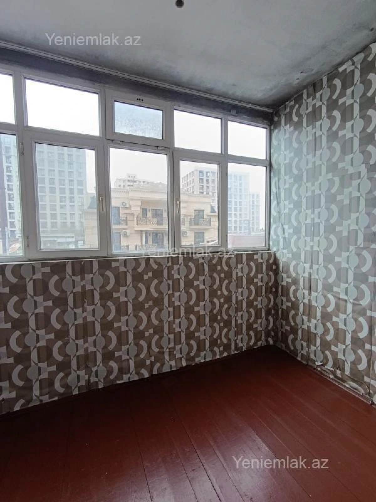 Satılır 2 otaqlı köhnə tikili 62 m²