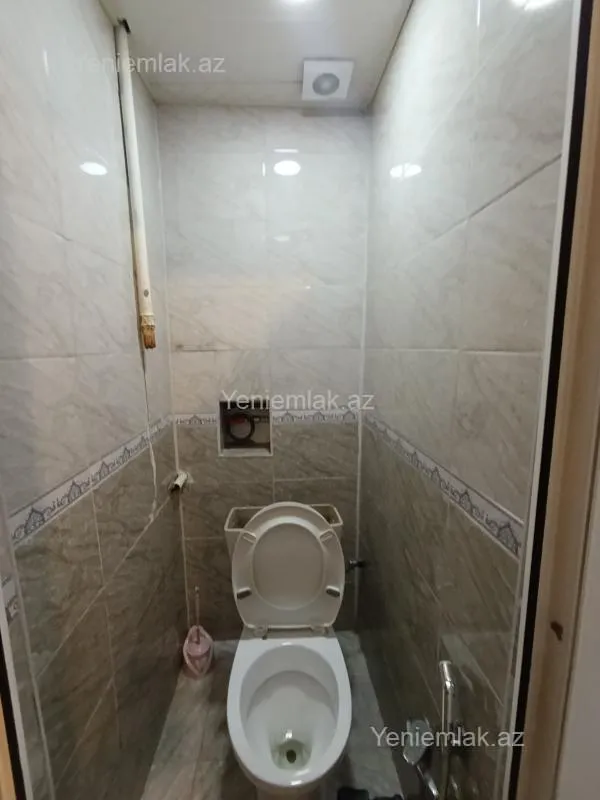 Satılır 2 otaqlı köhnə tikili 62 m²