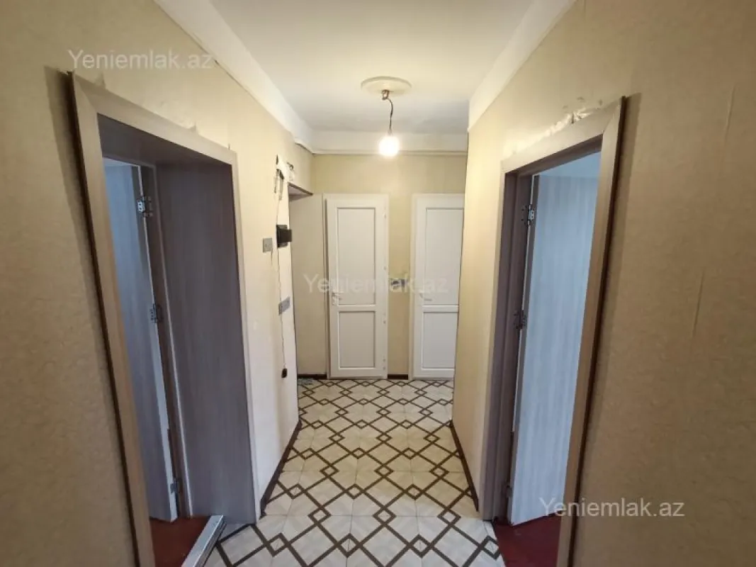 Satılır 2 otaqlı köhnə tikili 62 m²