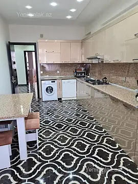 Satılır 3 otaqlı yeni tikili 136 m²