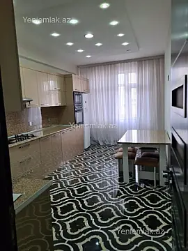 Satılır 3 otaqlı yeni tikili 136 m²