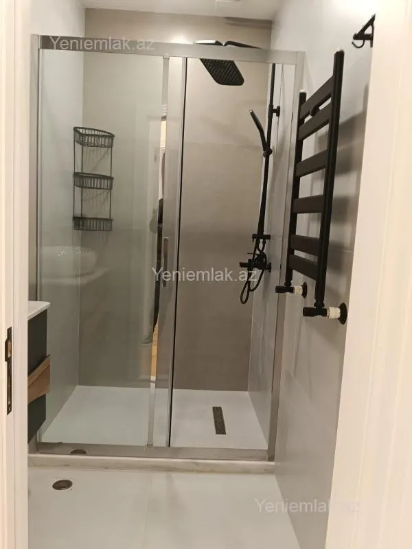 Satılır 3 otaqlı yeni tikili 110 m²