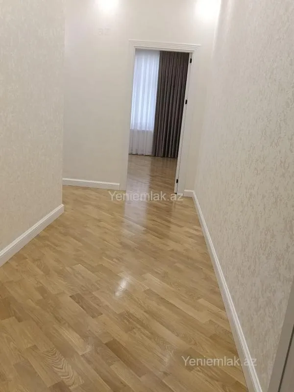 Satılır 3 otaqlı yeni tikili 110 m²