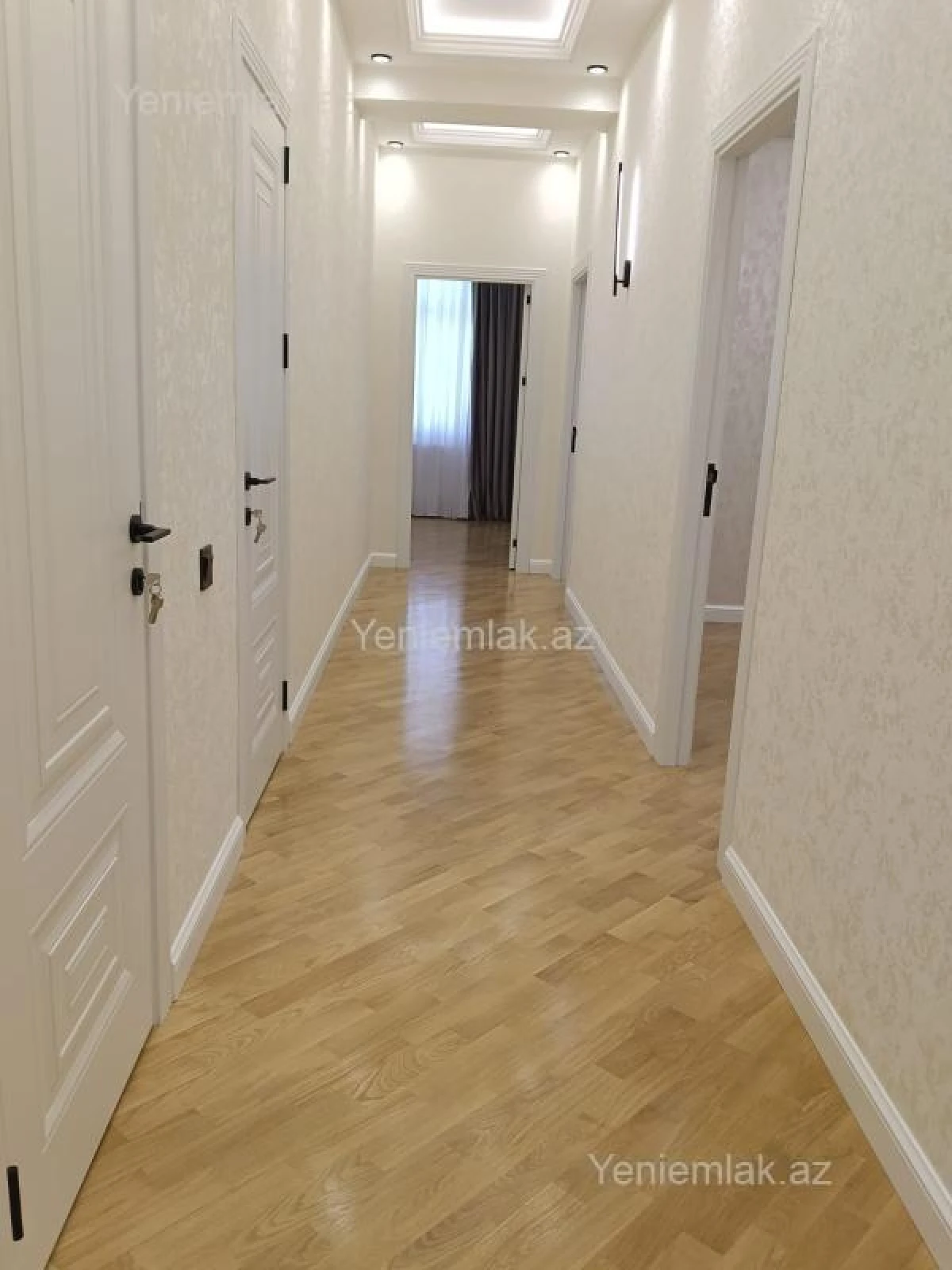 Satılır 3 otaqlı yeni tikili 110 m²