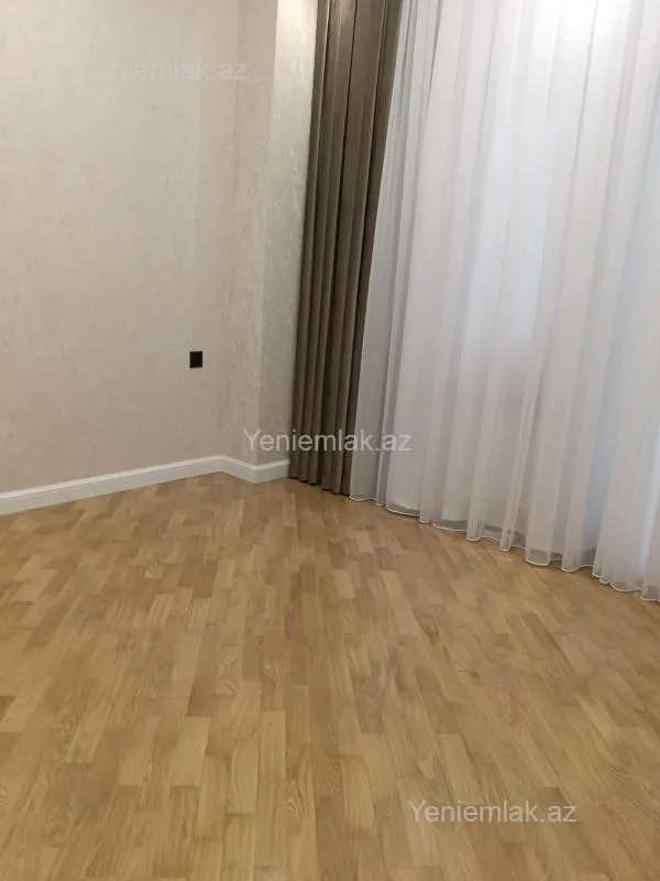 Satılır 3 otaqlı yeni tikili 110 m²