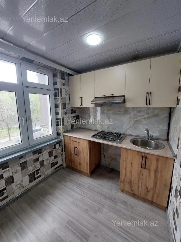 Satılır 2 otaqlı köhnə tikili 48 m²