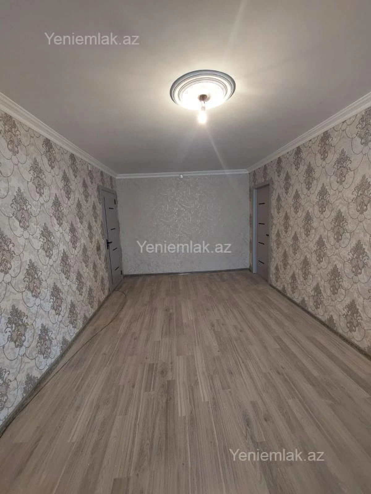 Satılır 2 otaqlı köhnə tikili 48 m²