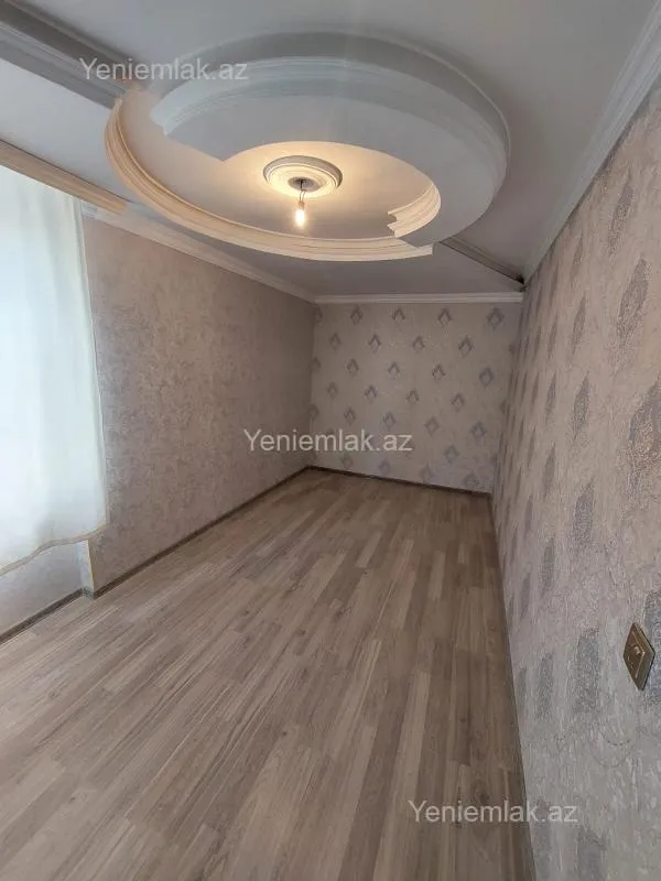 Satılır 2 otaqlı köhnə tikili 48 m²