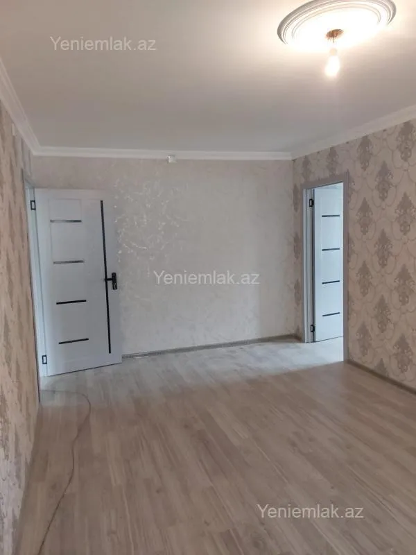 Satılır 2 otaqlı köhnə tikili 48 m²