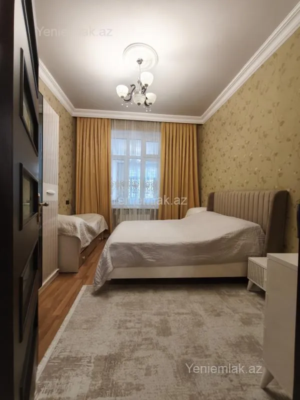 Satılır 3 otaqlı köhnə tikili 70 m²