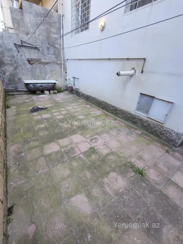 Satılır 3 otaqlı köhnə tikili 70 m²