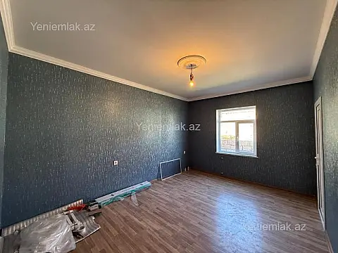 Satılır 4 otaqlı həyət evi 130 m²