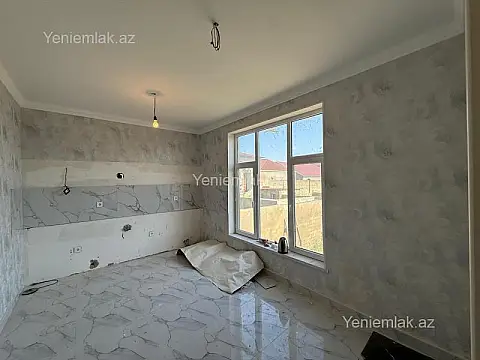 Satılır 4 otaqlı həyət evi 130 m²