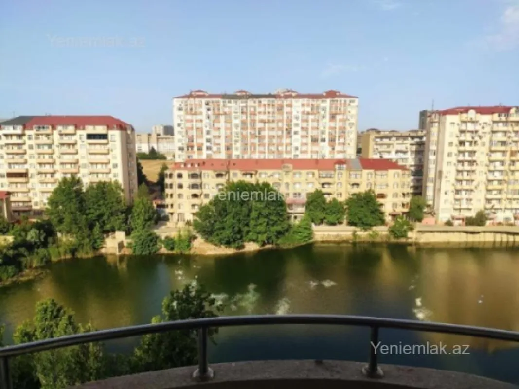 Satılır 3 otaqlı yeni tikili 160 m²